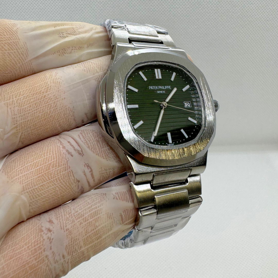PATEK PHILIPPE Nautilus Green Dial