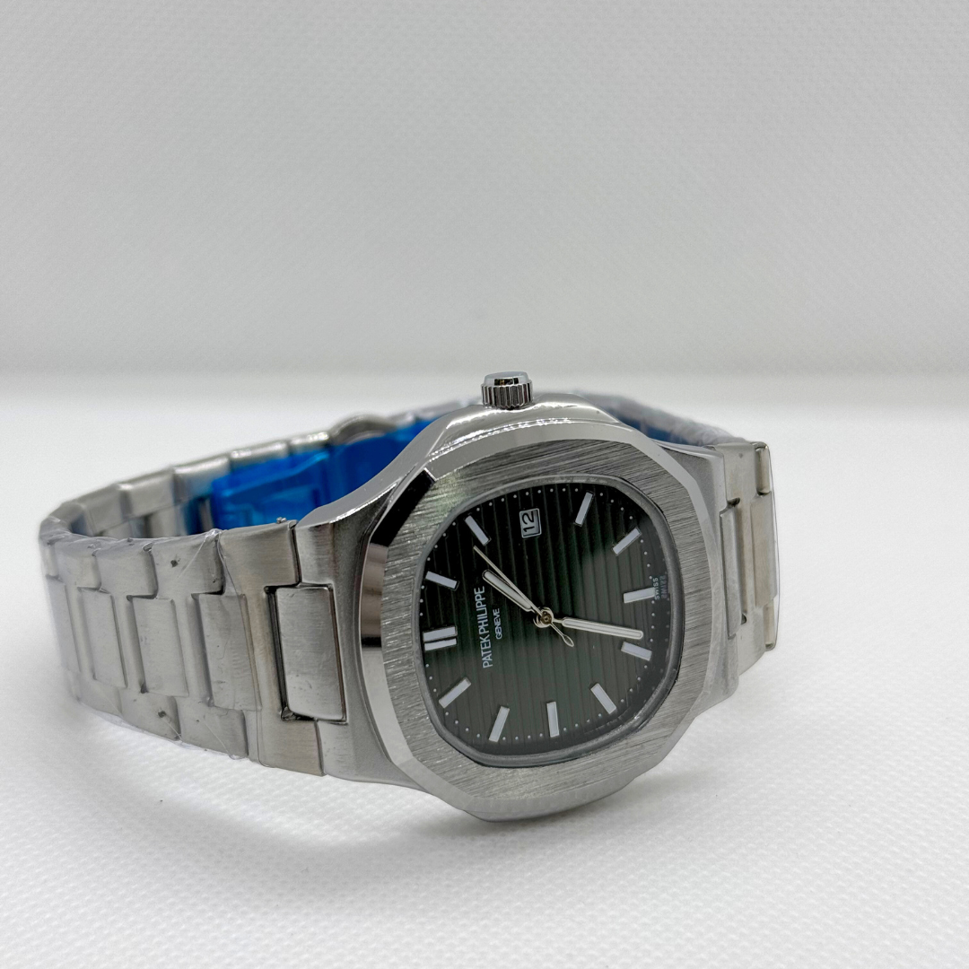 PATEK PHILIPPE Nautilus Green Dial
